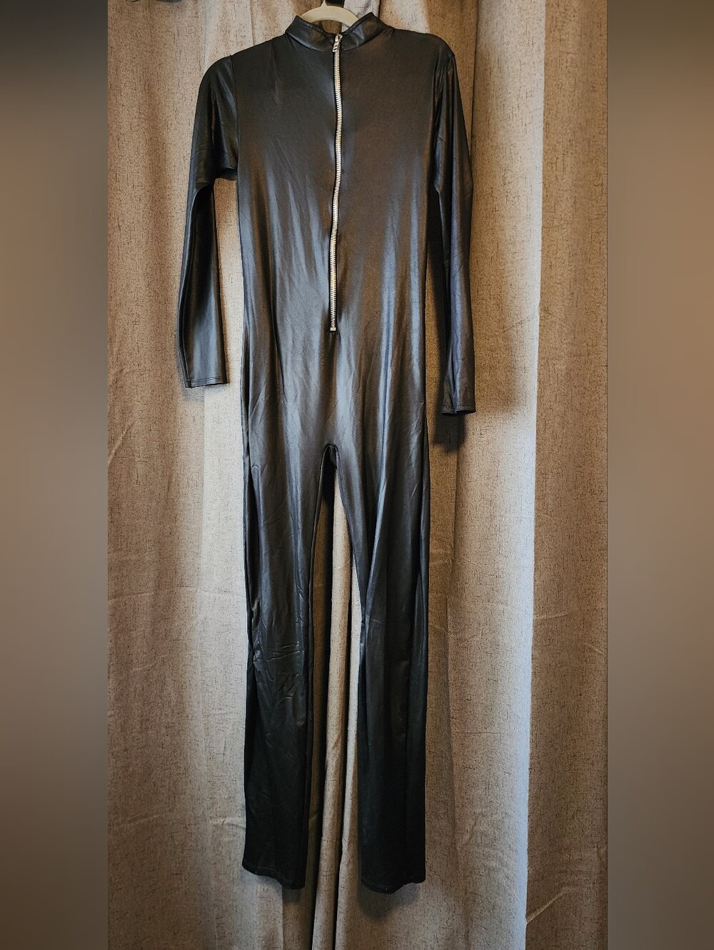 Leg Avenue Black Catsuit Women’s M Shiny Stretch Bodysuit Zip Front Costume Hall
